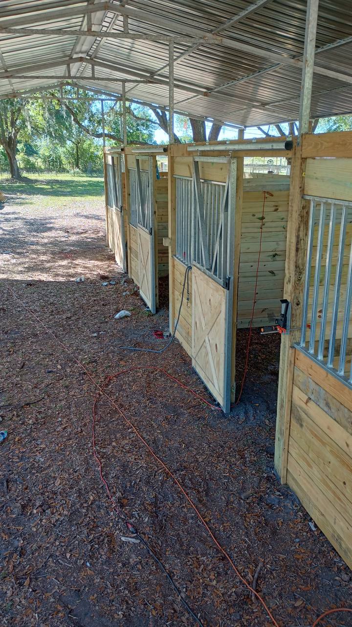 gator-stall-and-barn